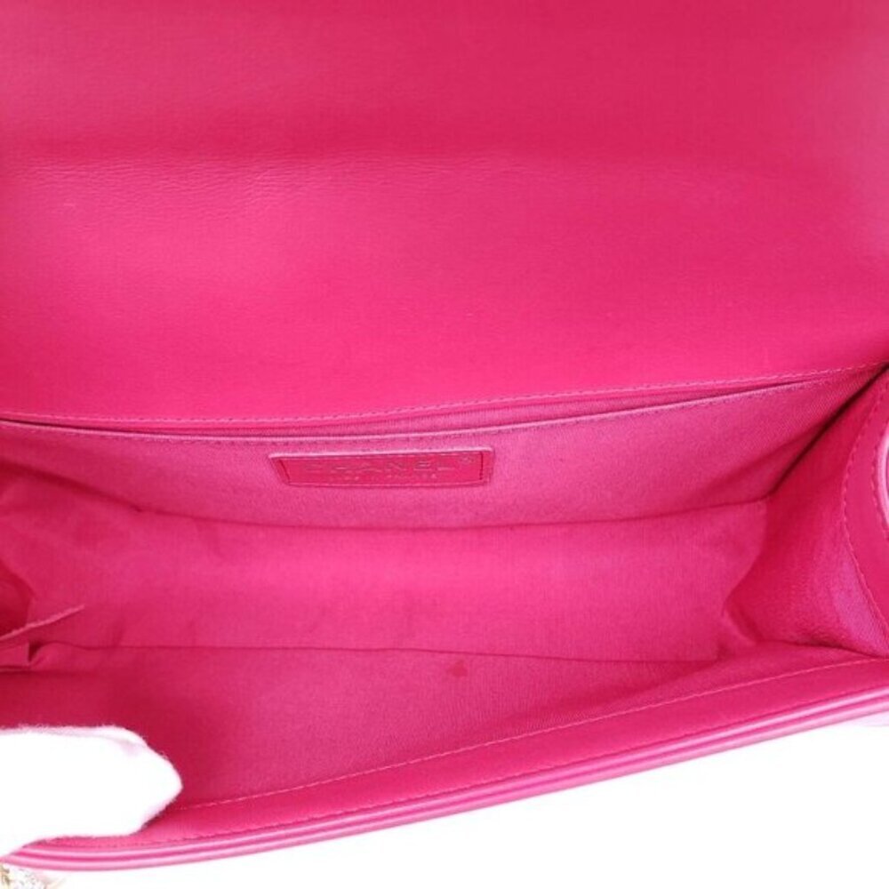 Authentic Chanel Boy Bag Red Quilted Leather Medium Flap Silver Chain CC Logo - Picture 14 of 16